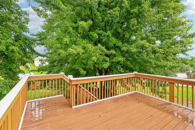 1579 Nine Iron Drive, West Des Moines, IA 50266