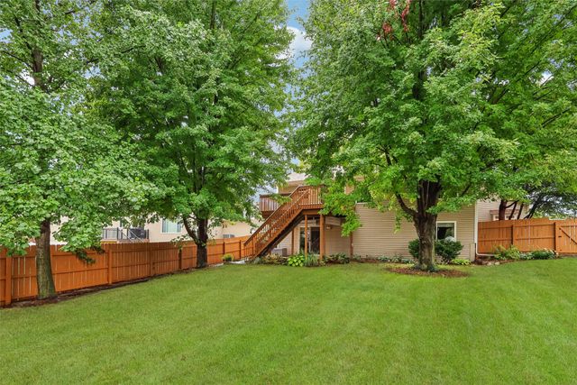 1579 Nine Iron Drive, West Des Moines, IA 50266