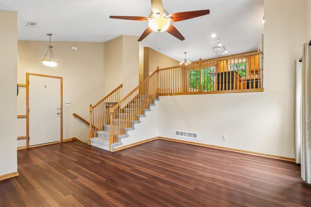 1579 Nine Iron Drive, West Des Moines, IA 50266