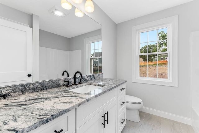 106 Pond St 31, Attleboro, MA 02703