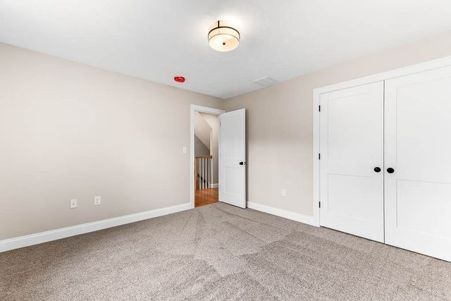 106 Pond St 31, Attleboro, MA 02703