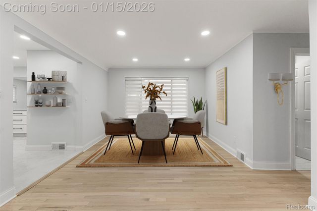 5635 Belmont Avenue, Dearborn Heights, MI 48127