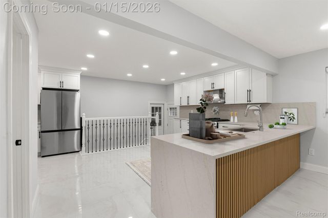 5635 Belmont Avenue, Dearborn Heights, MI 48127