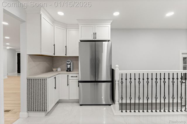 5635 Belmont Avenue, Dearborn Heights, MI 48127