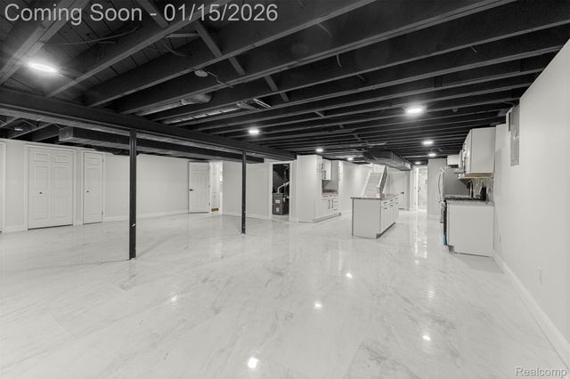 5635 Belmont Avenue, Dearborn Heights, MI 48127