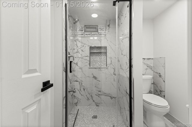 5635 Belmont Avenue, Dearborn Heights, MI 48127