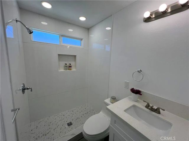 10372 Mariposa, South Gate, CA 90280
