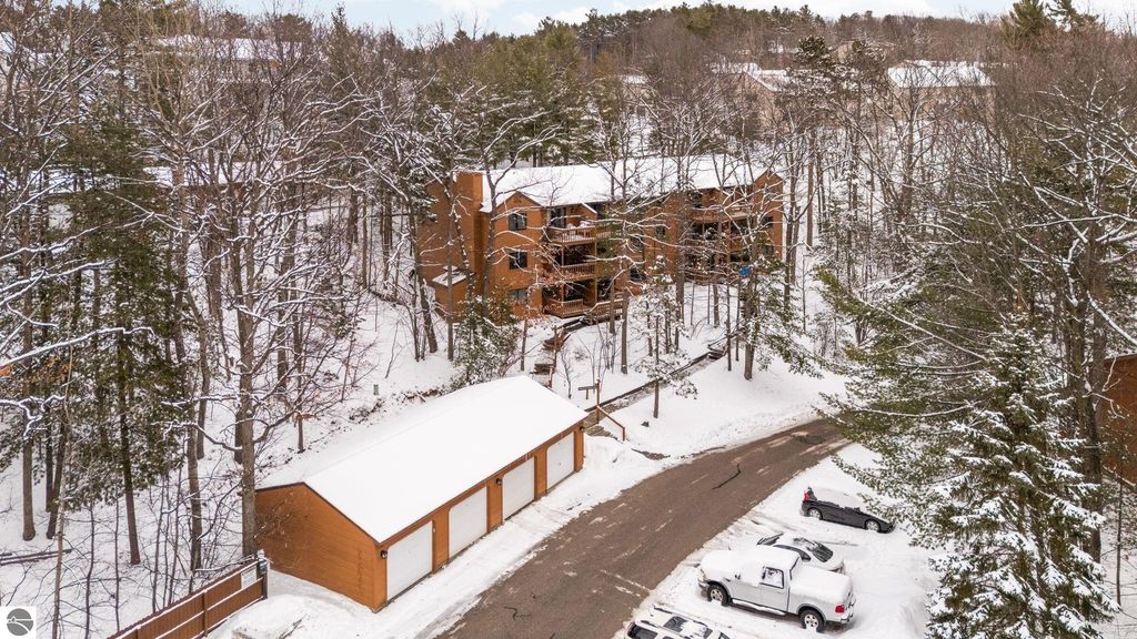 Image 21 of property listing at 3922 Sherwood Forest Drive, Traverse City, MI 49686