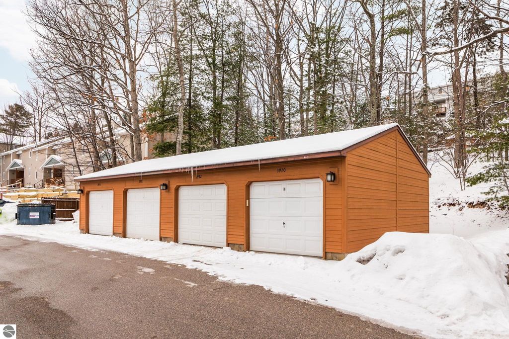 Image 22 of property listing at 3922 Sherwood Forest Drive, Traverse City, MI 49686