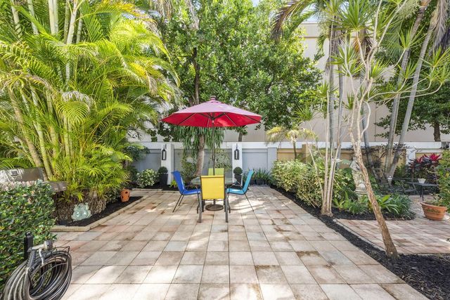 3900 NE 18th Avenue 40h, Oakland Park, FL 33334