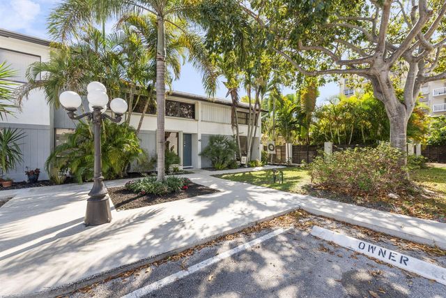 3900 NE 18th Avenue 40h, Oakland Park, FL 33334
