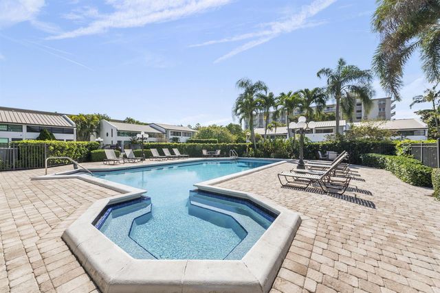 3900 NE 18th Avenue 40h, Oakland Park, FL 33334