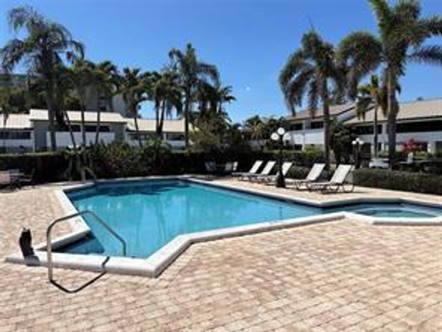 3900 NE 18th Avenue 40h, Oakland Park, FL 33334