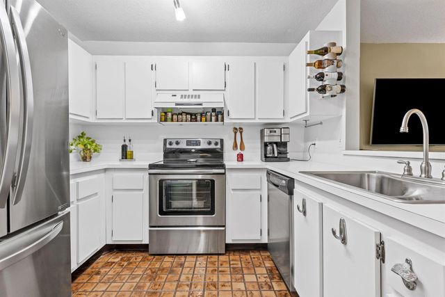 3900 NE 18th Avenue 40h, Oakland Park, FL 33334