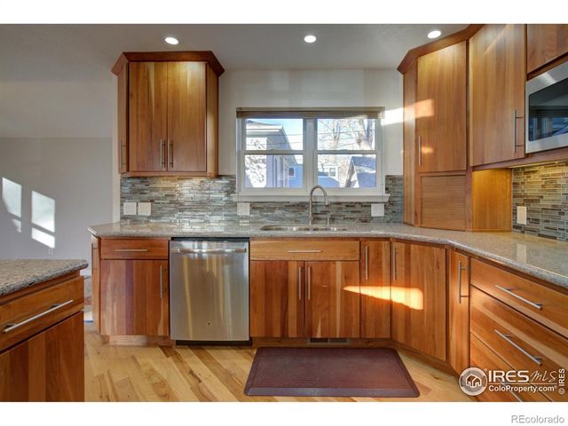 1605 17th Street, Boulder, CO 80302
