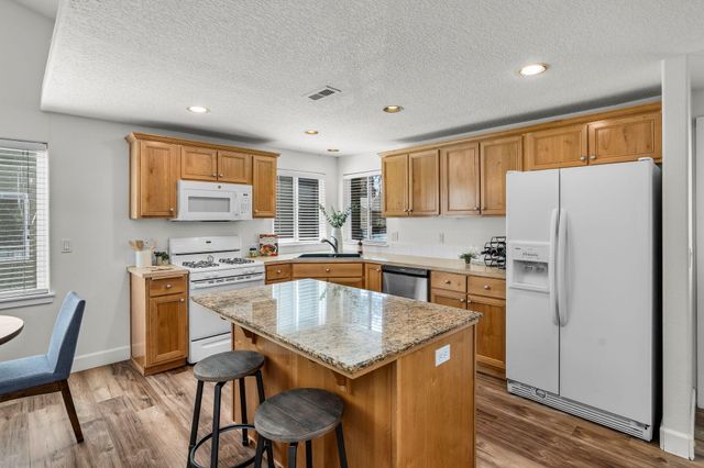 20625 Cherry Tree Lane, Bend, OR 97702