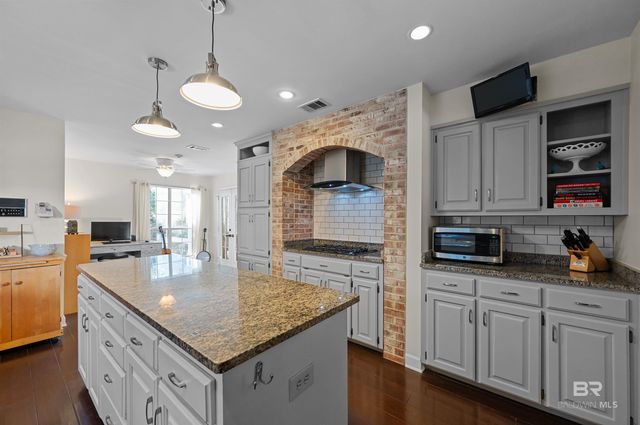 5 Lookout Street, Spanish Fort, AL 36527