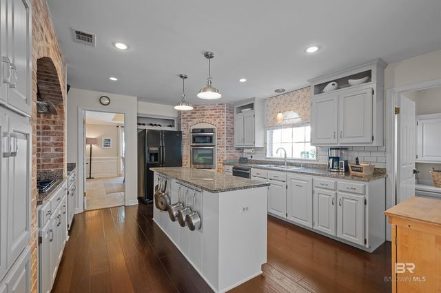 5 Lookout Street, Spanish Fort, AL 36527