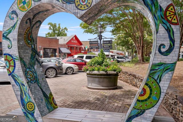 1920 Liberty Lane, Roswell, GA 30075