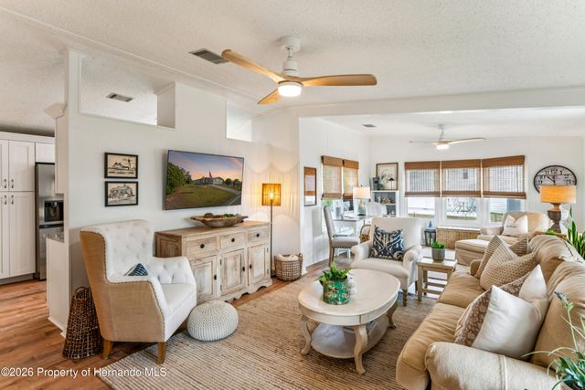 15712 Brookridge Boulevard, Brooksville, FL 34613