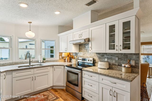 15712 Brookridge Boulevard, Brooksville, FL 34613