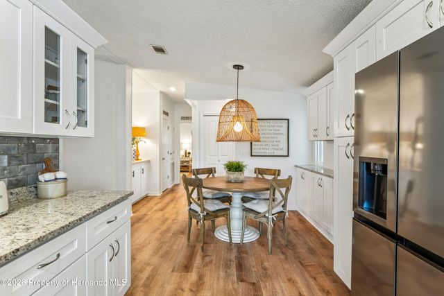 15712 Brookridge Boulevard, Brooksville, FL 34613