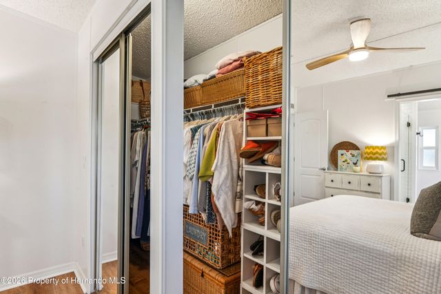 15712 Brookridge Boulevard, Brooksville, FL 34613