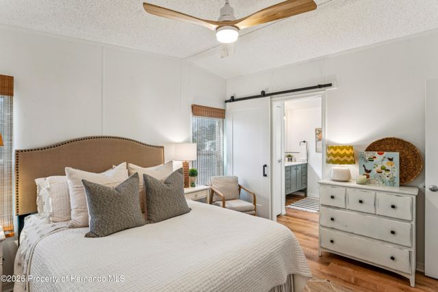 15712 Brookridge Boulevard, Brooksville, FL 34613