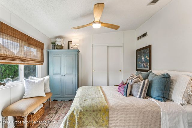 15712 Brookridge Boulevard, Brooksville, FL 34613