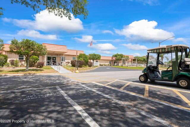 15712 Brookridge Boulevard, Brooksville, FL 34613