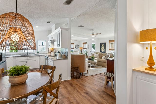 15712 Brookridge Boulevard, Brooksville, FL 34613