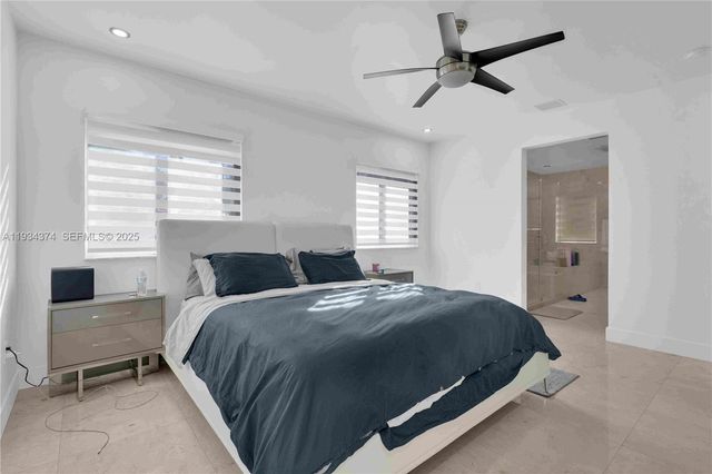 15721 NW 79th Ct, Miami Lakes, FL 33016