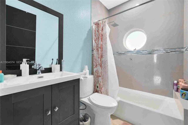 15721 NW 79th Ct, Miami Lakes, FL 33016