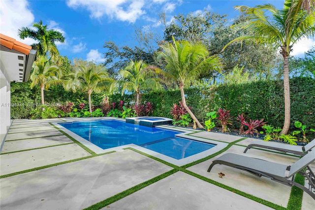 15721 NW 79th Ct, Miami Lakes, FL 33016