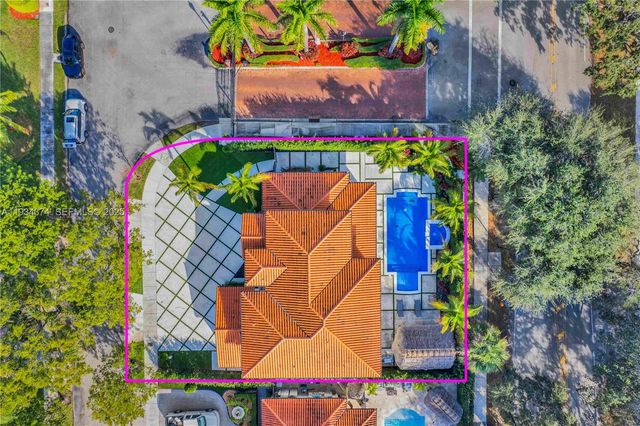 15721 NW 79th Ct, Miami Lakes, FL 33016