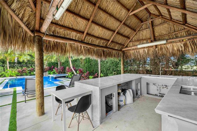 15721 NW 79th Ct, Miami Lakes, FL 33016