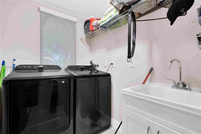 15721 NW 79th Ct, Miami Lakes, FL 33016