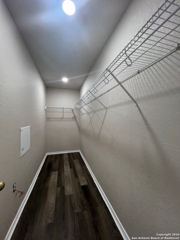 415 SHADBUSH ST, San Antonio, TX 78245