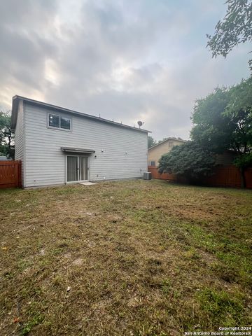 415 SHADBUSH ST, San Antonio, TX 78245