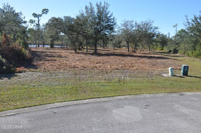 909 Anchor Court, Panama City, FL 32404