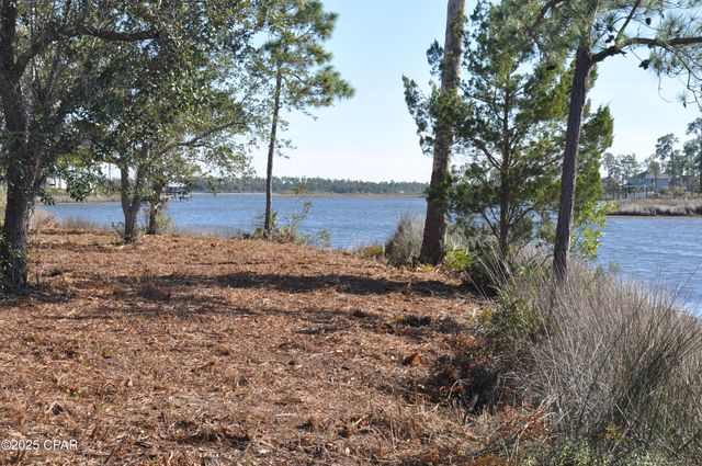 909 Anchor Court, Panama City, FL 32404