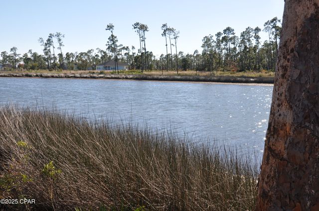 909 Anchor Court, Panama City, FL 32404