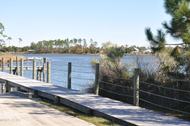 909 Anchor Court, Panama City, FL 32404