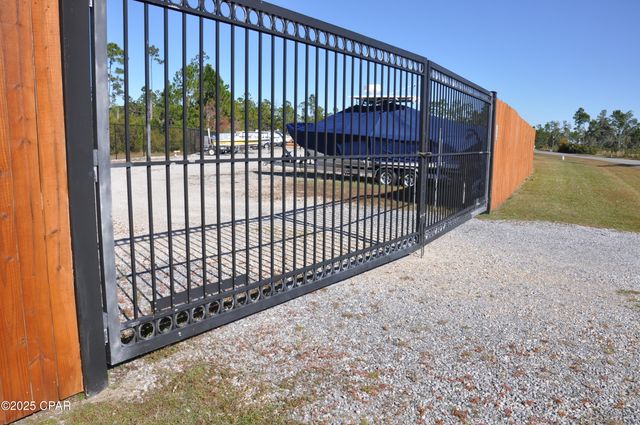 909 Anchor Court, Panama City, FL 32404