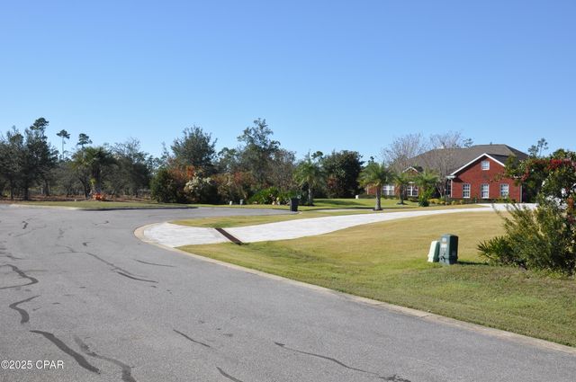 909 Anchor Court, Panama City, FL 32404