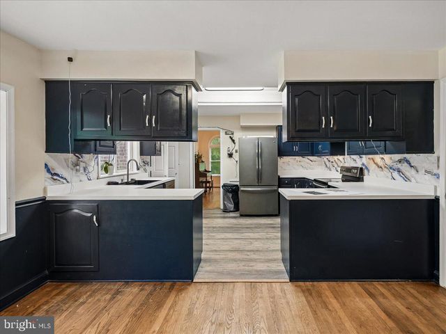 9935 HIGHLAND DR, Marshall, VA 20115