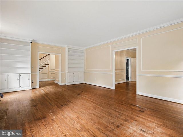 9935 HIGHLAND DR, Marshall, VA 20115