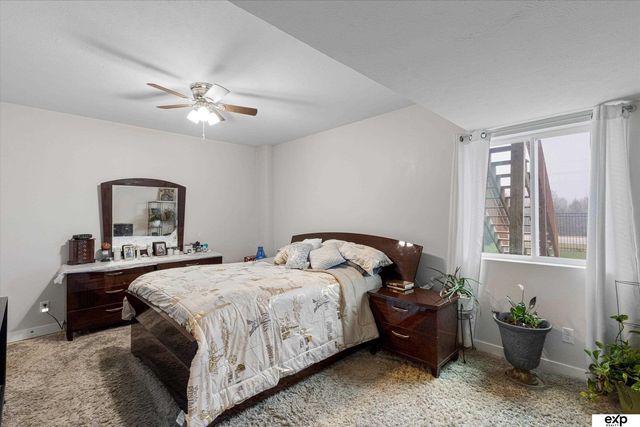 12109 S 204 Avenue, Gretna, NE 68028