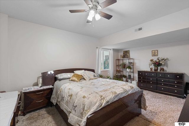 12109 S 204 Avenue, Gretna, NE 68028