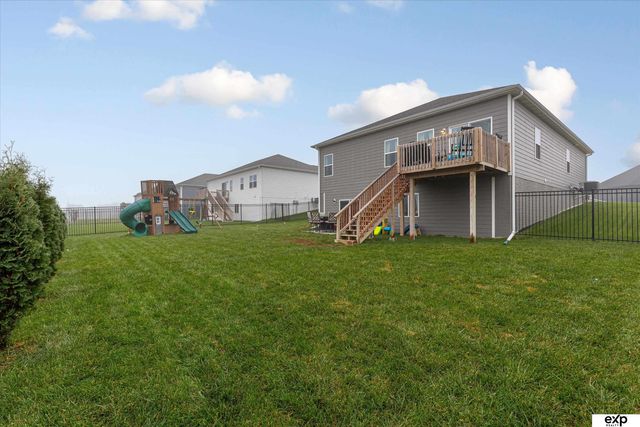 12109 S 204 Avenue, Gretna, NE 68028